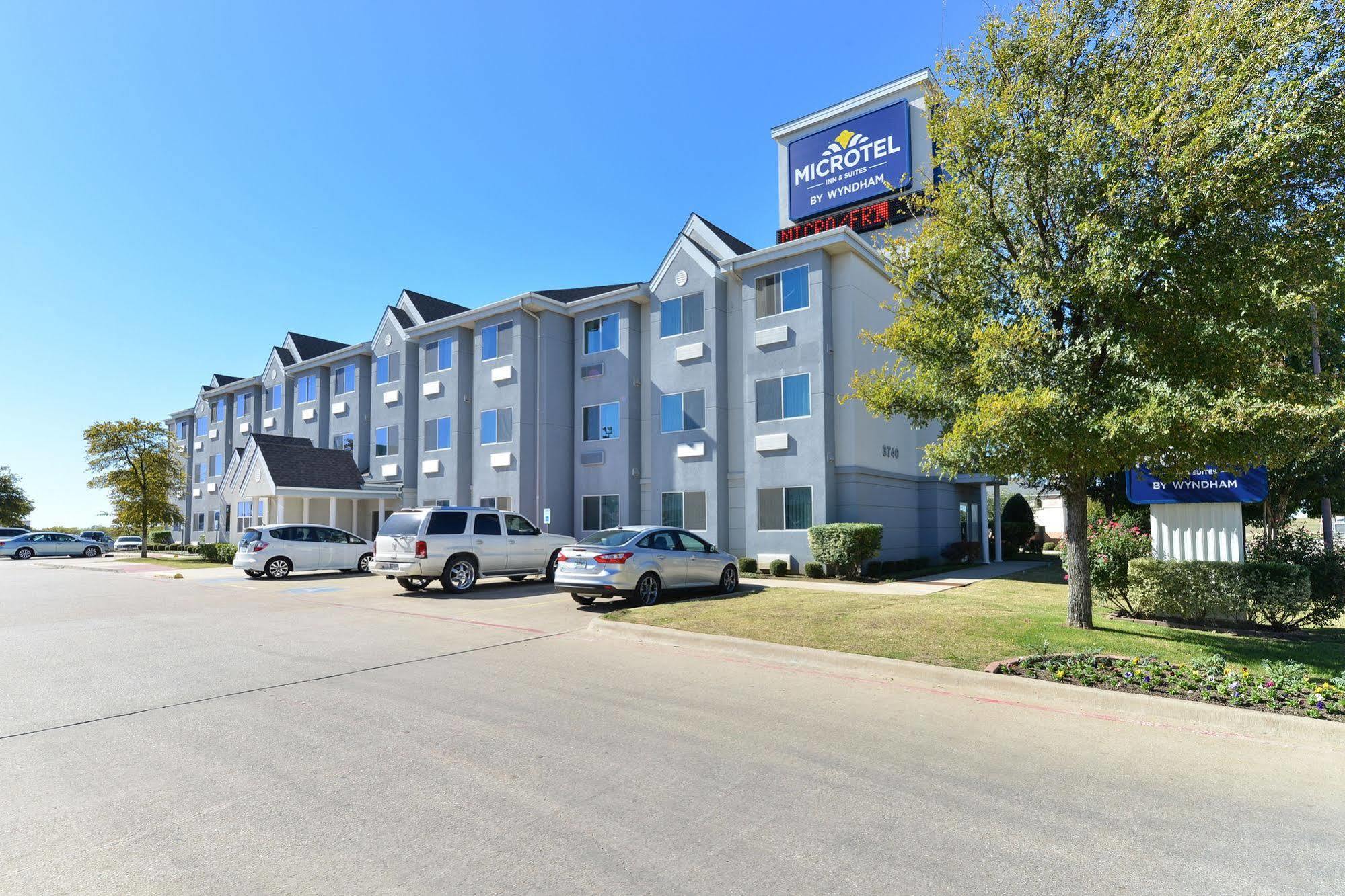 Microtel Inn & Suites By Wyndham Ft. Worth North/At Fossil Φορτ Γουόρθ Εξωτερικό φωτογραφία